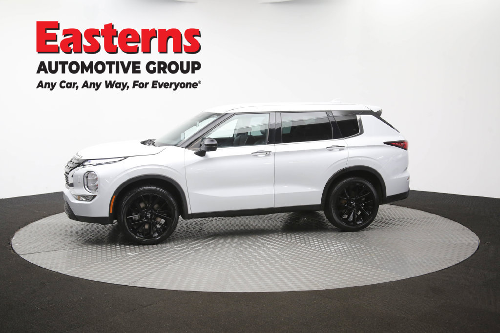 Used 2023 Mitsubishi Outlander SE Black Edition AWD/4WD image 61