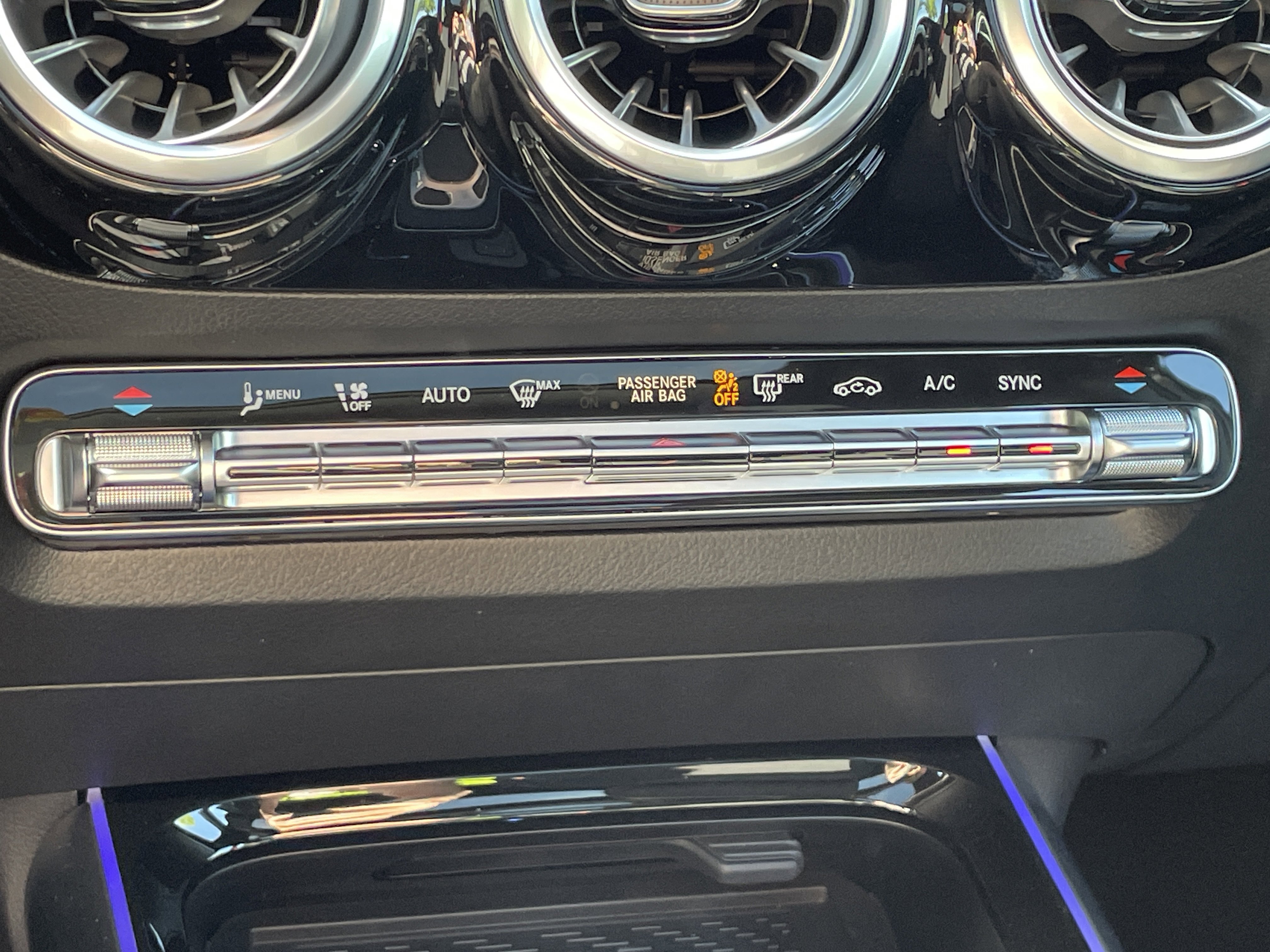 New 2026 Mercedes-Benz GLA 35 AMG 4MATIC image 29