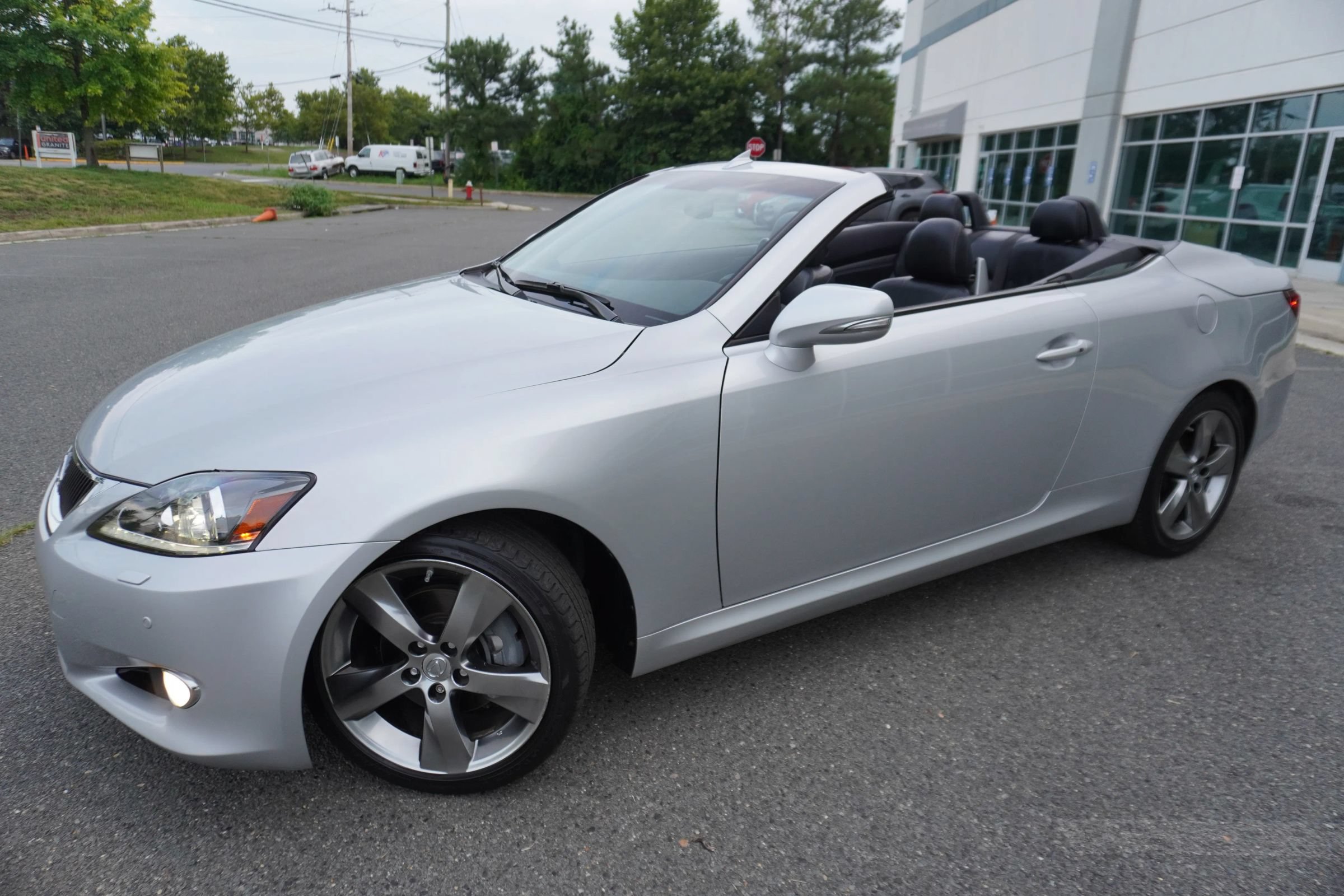 Used 2011 Lexus IS 250C RWD image 26