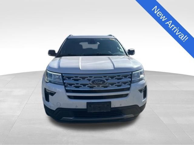 Used 2019 Ford Explorer XLT w/ Equipment Group 202A image 2
