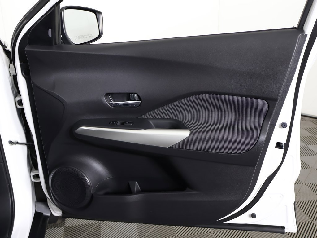 Used 2019 Nissan Kicks SV image 20