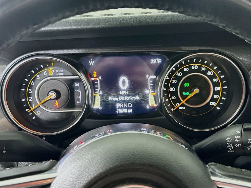 Used 2021 Jeep Wrangler Unlimited Sahara AWD/4WD image 27