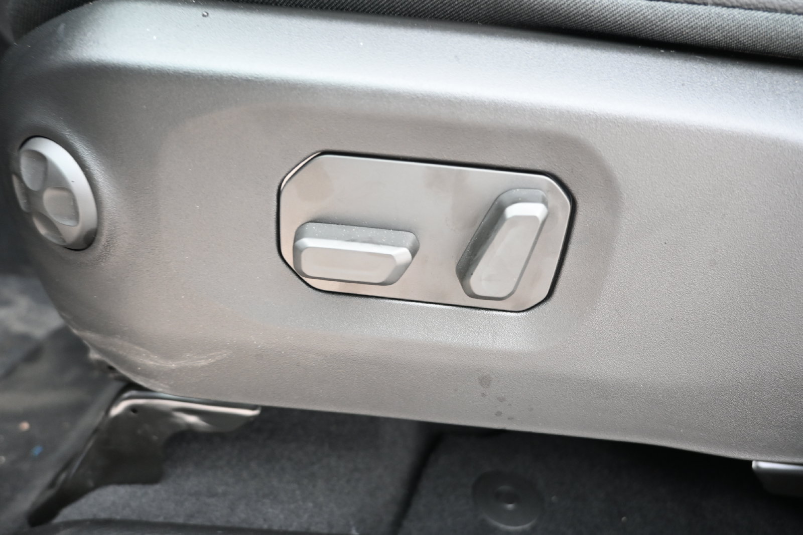 New 2026 Jeep Gladiator Sport AWD/4WD image 8