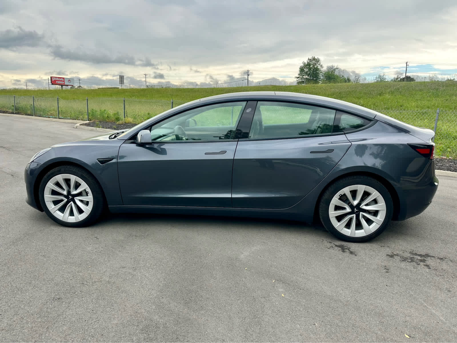 Used 2023 Tesla Model 3 Standard Range RWD image 8