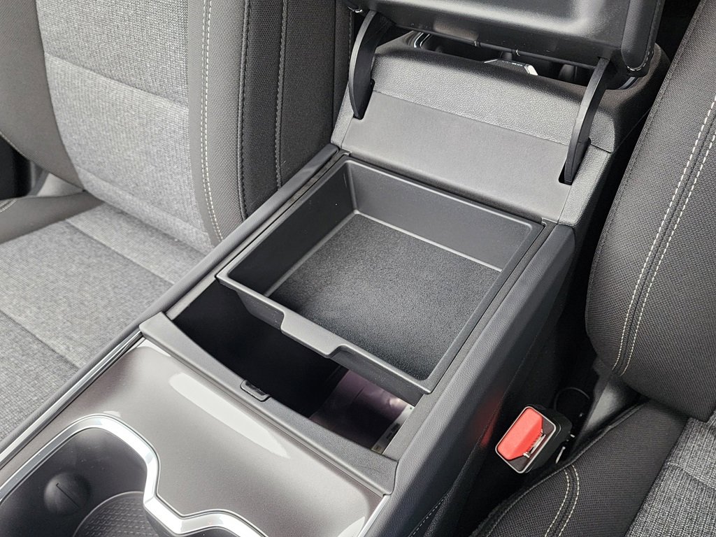 New 2026 GMC Acadia Elevation image 33