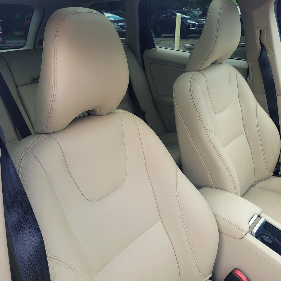 Used 2016 Volvo XC60 T5 Premier AWD/4WD image 27