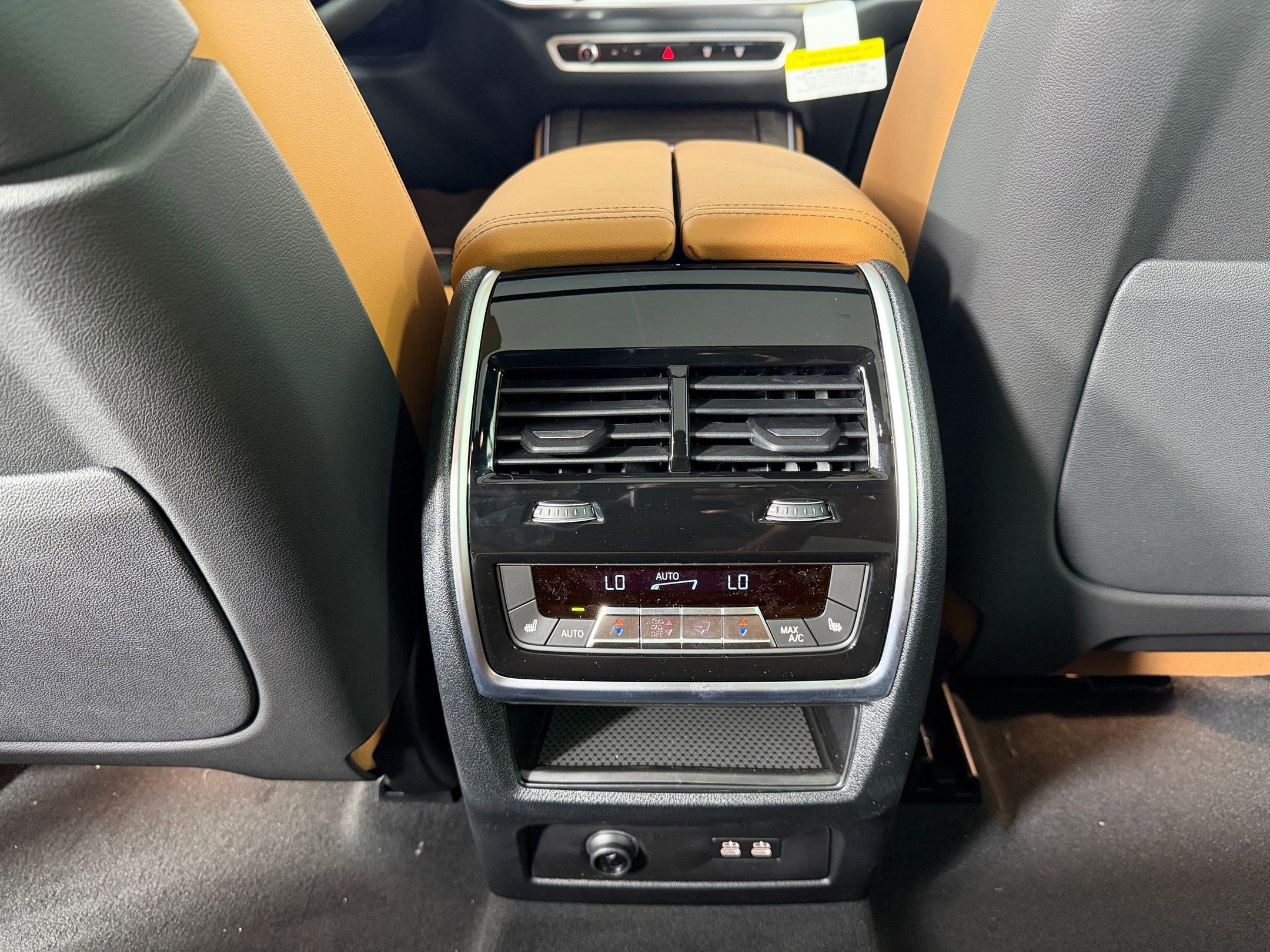 New 2026 BMW X5 xDrive40i w/ Climate Comfort Package image 30