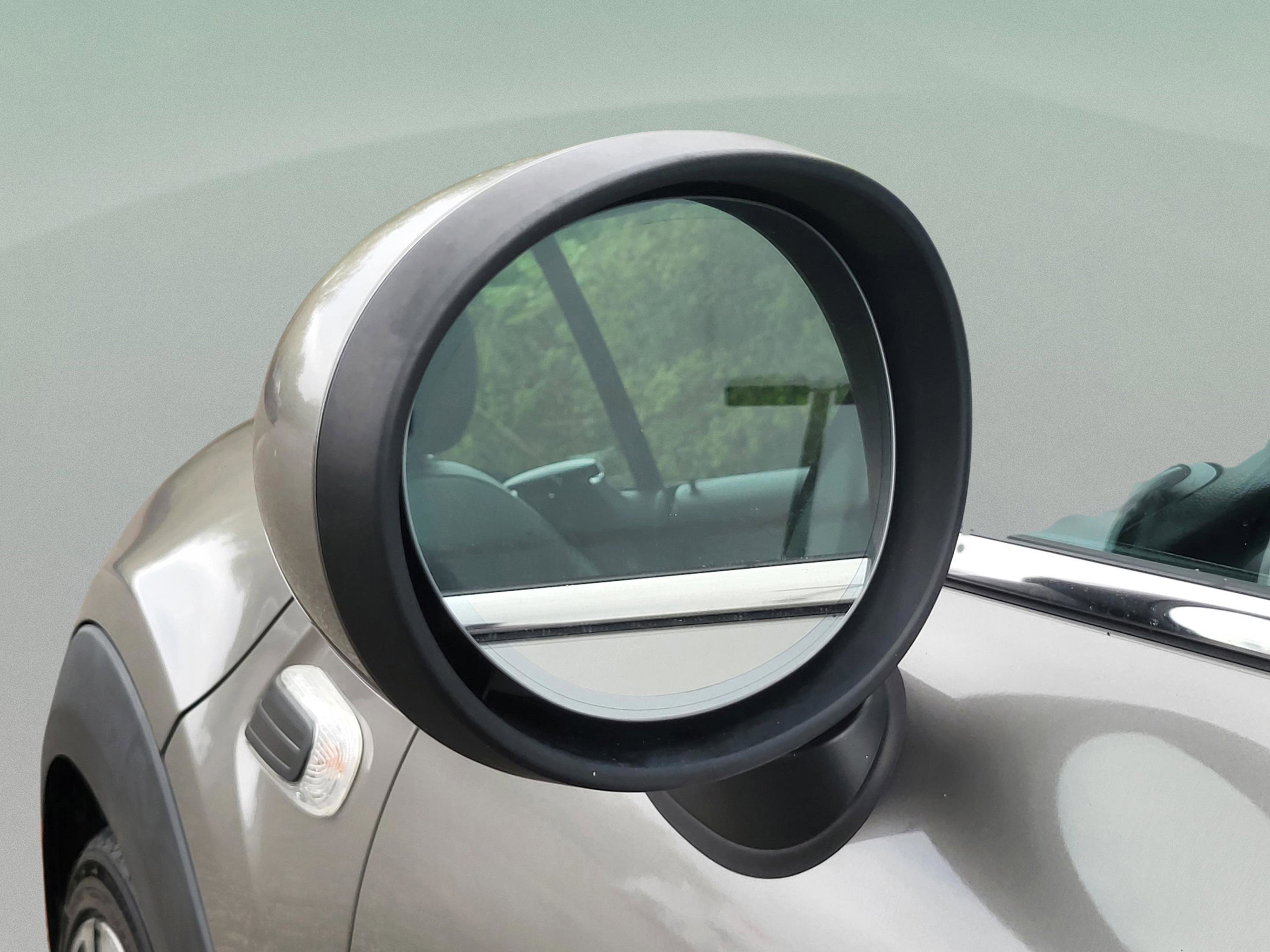 Used 2019 MINI Cooper Convertible w/ Premium Package image 28