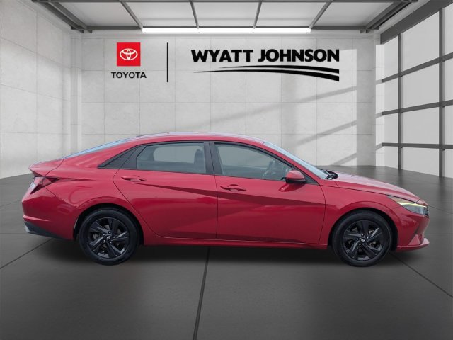 Used 2023 Hyundai Elantra SEL FWD image 8