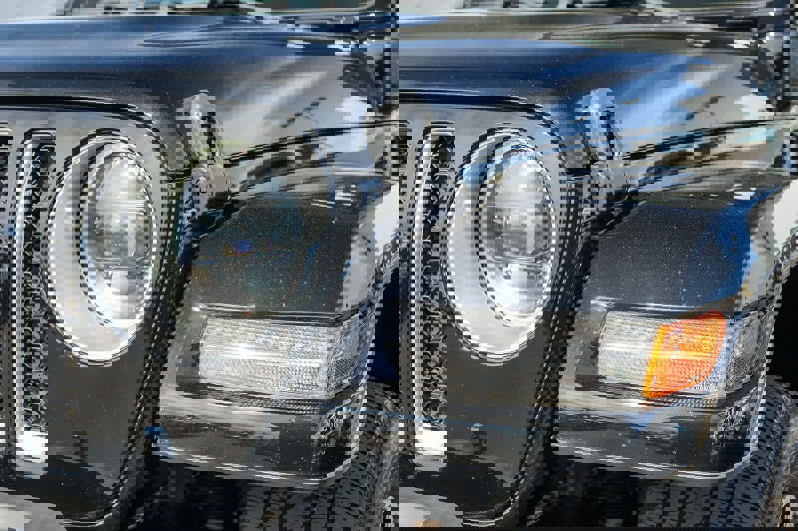 Used 2023 Jeep Wrangler Sahara image 8