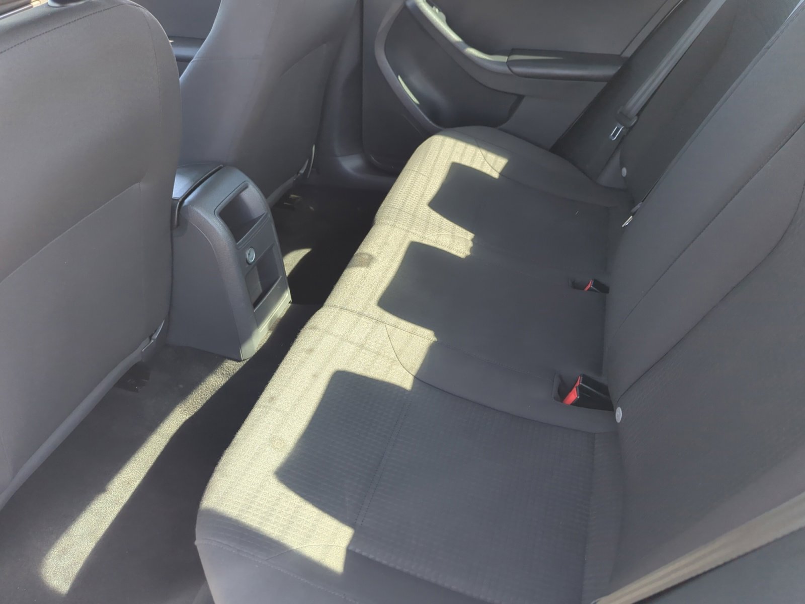 Used 2016 Volkswagen Jetta S image 17