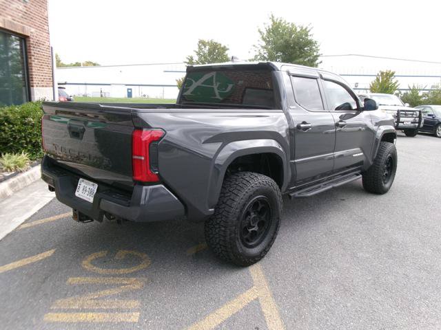 Used 2024 Toyota Tacoma SR5 AWD/4WD image 4