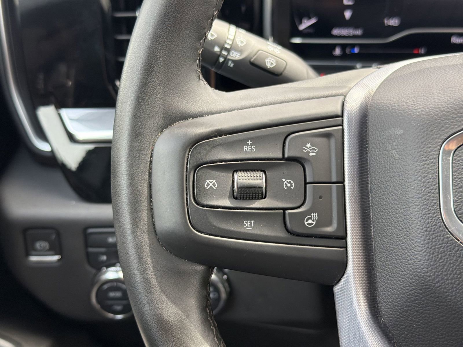 Used 2024 GMC Sierra 1500 SLT AWD/4WD image 19