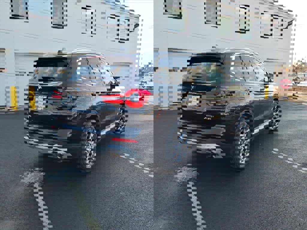 Used 2024 BMW X3 xDrive30i image 5