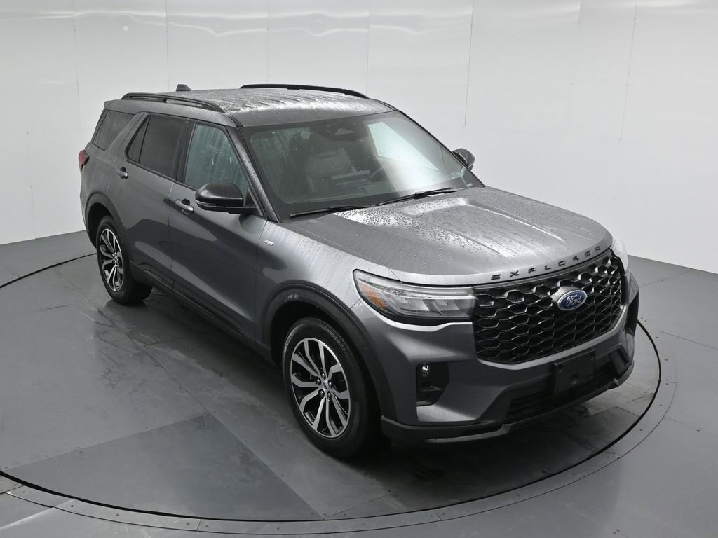 Certified 2025 Ford Explorer ST-Line image 41