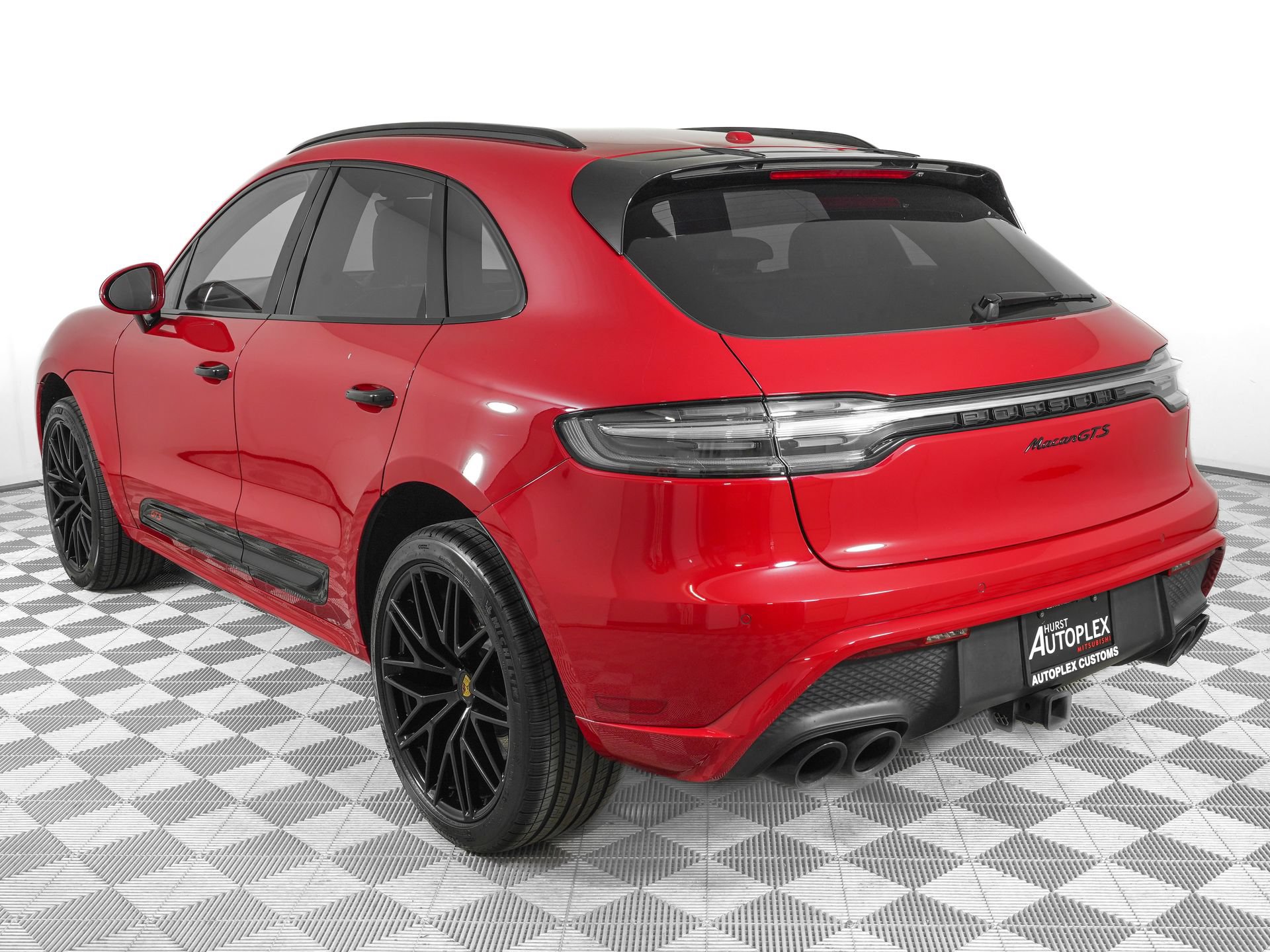 Used 2022 Porsche Macan GTS AWD/4WD image 6