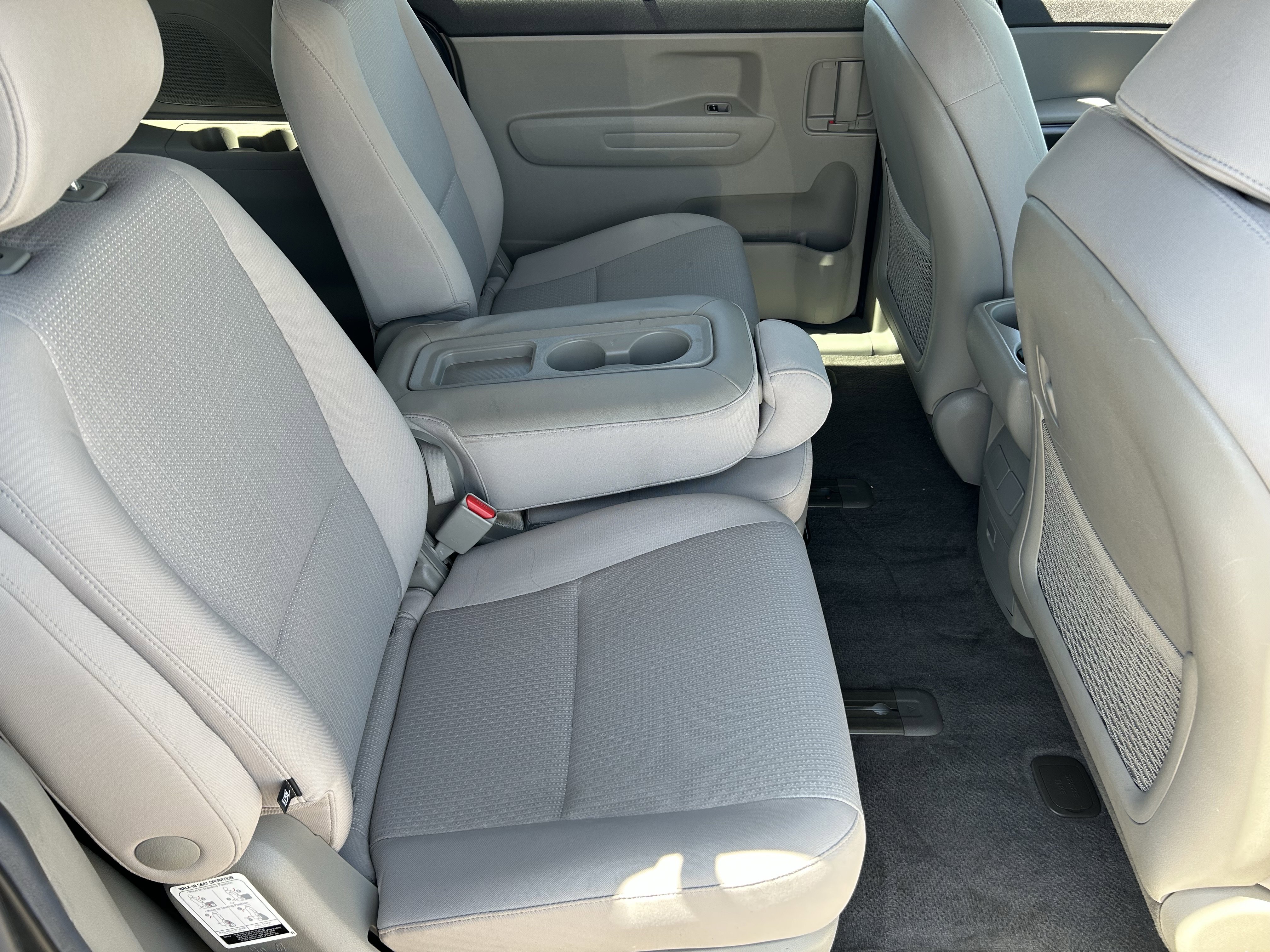 Used 2016 Kia Sedona LX w/ LX Convenience Package image 12