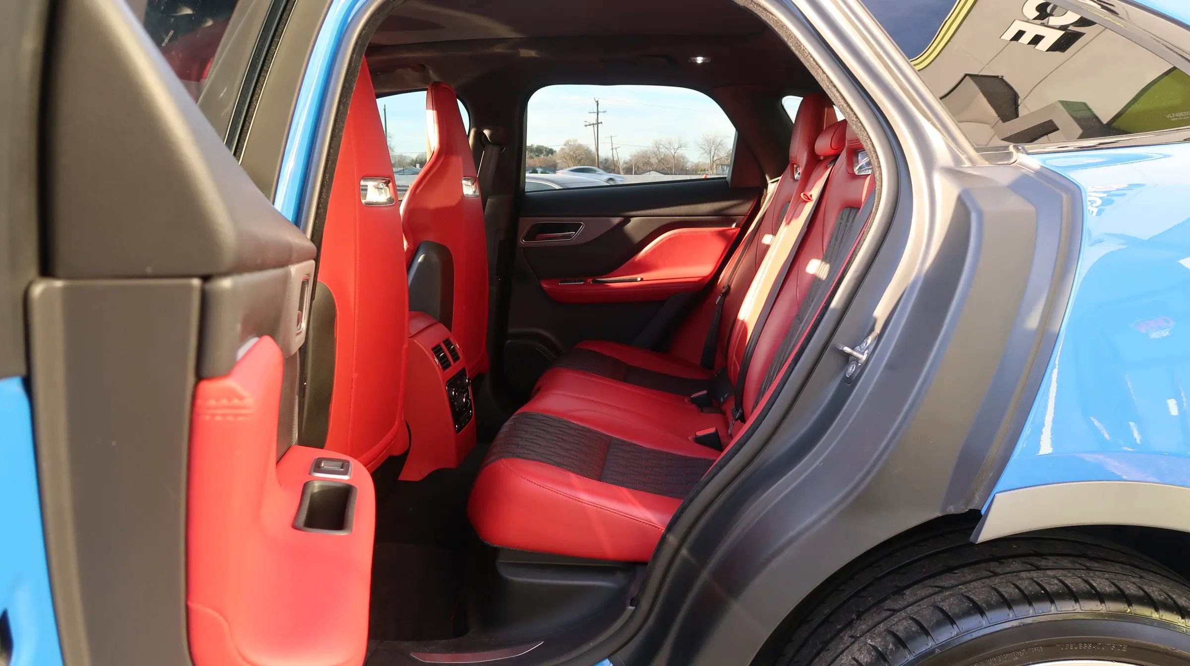 Used 2019 Jaguar F-PACE SVR AWD/4WD image 19