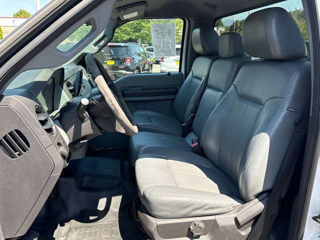 Used 2016 Ford F250 XL w/ Camper Package RWD image 10