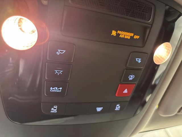Used 2026 Kia Carnival FWD image 23