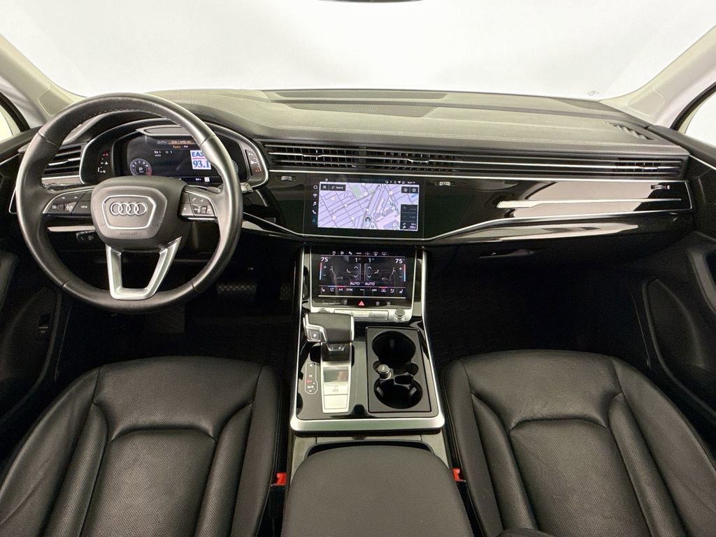 Used 2023 Audi Q7 3.0T Prestige w/ Prestige Package AWD/4WD image 9