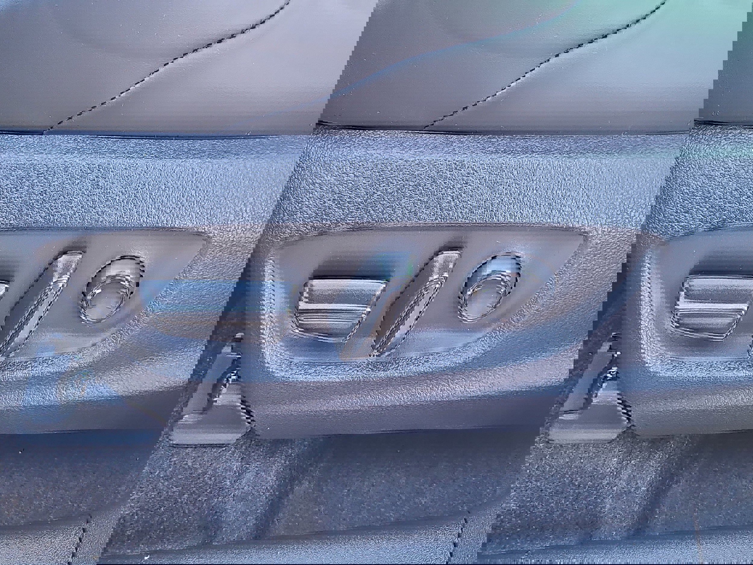 New 2026 Subaru Solterra Limited XT image 13