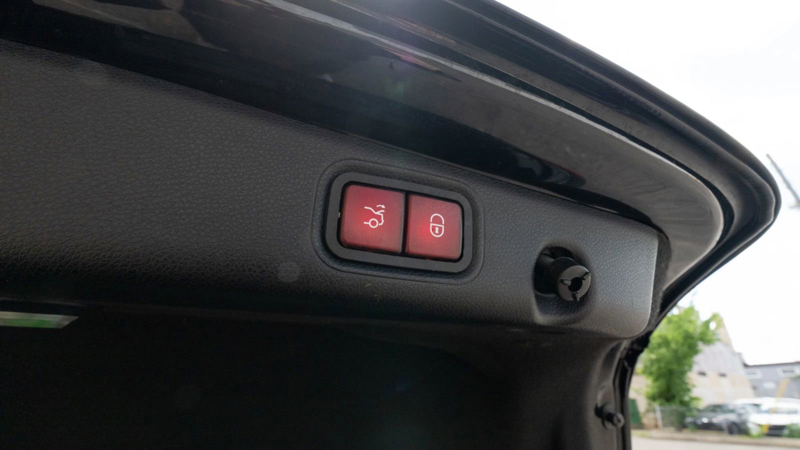 Used 2019 Mercedes-Benz E 300 w/ Premium 1 Package image 20