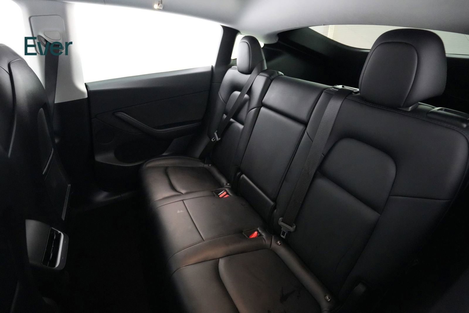 Used 2021 Tesla Model Y Long Range image 24