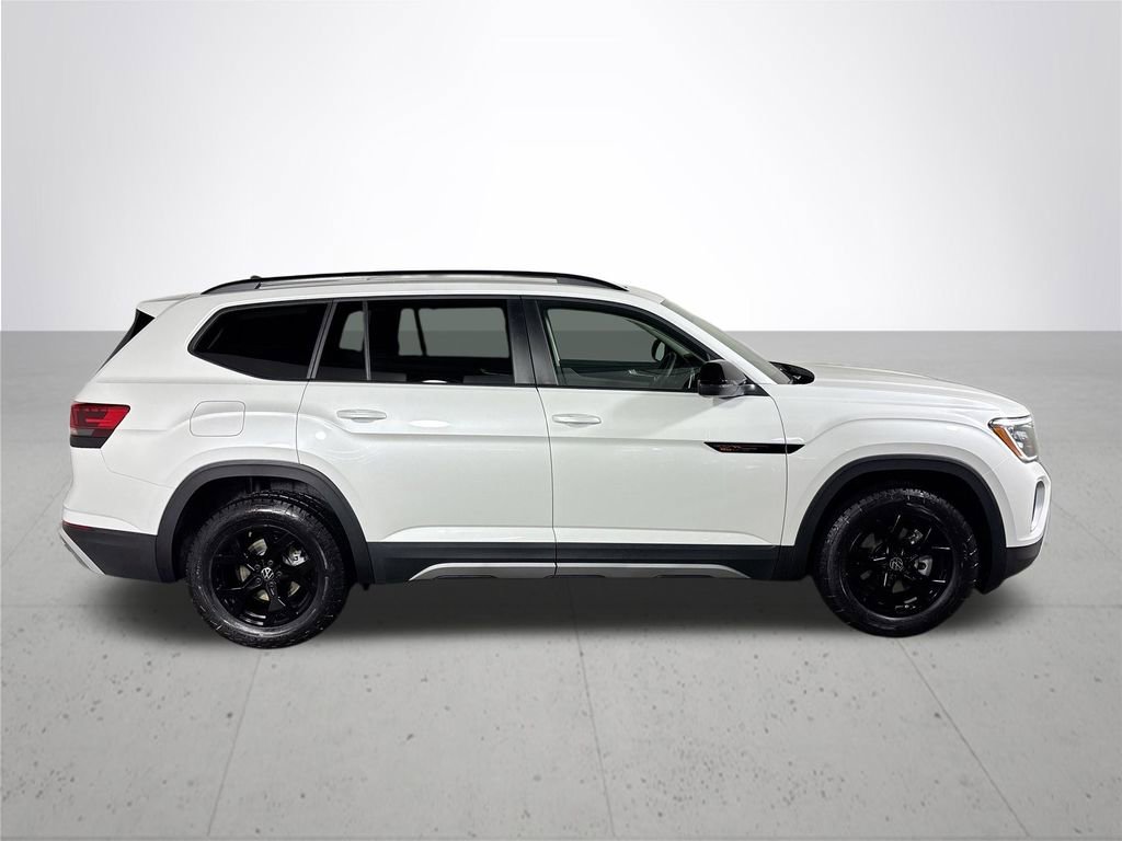 New 2026 Volkswagen Atlas Peak Edition image 5