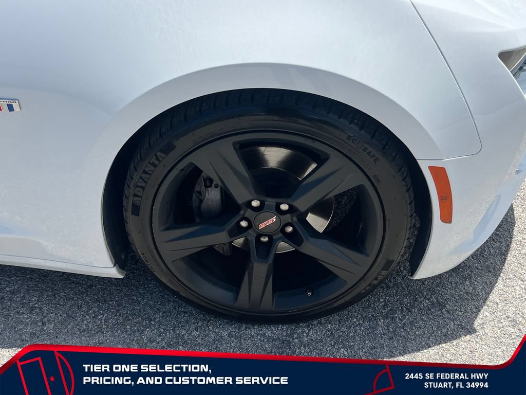 Used 2018 Chevrolet Camaro SS RWD image 15