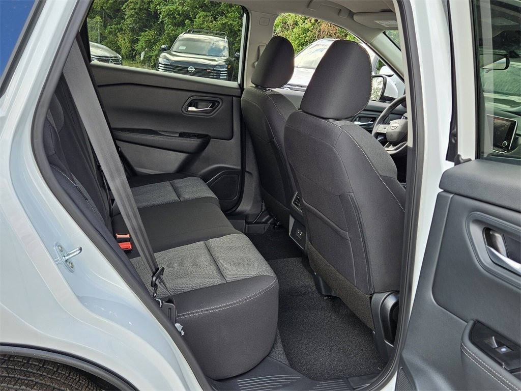 New 2026 Nissan Rogue SV image 12