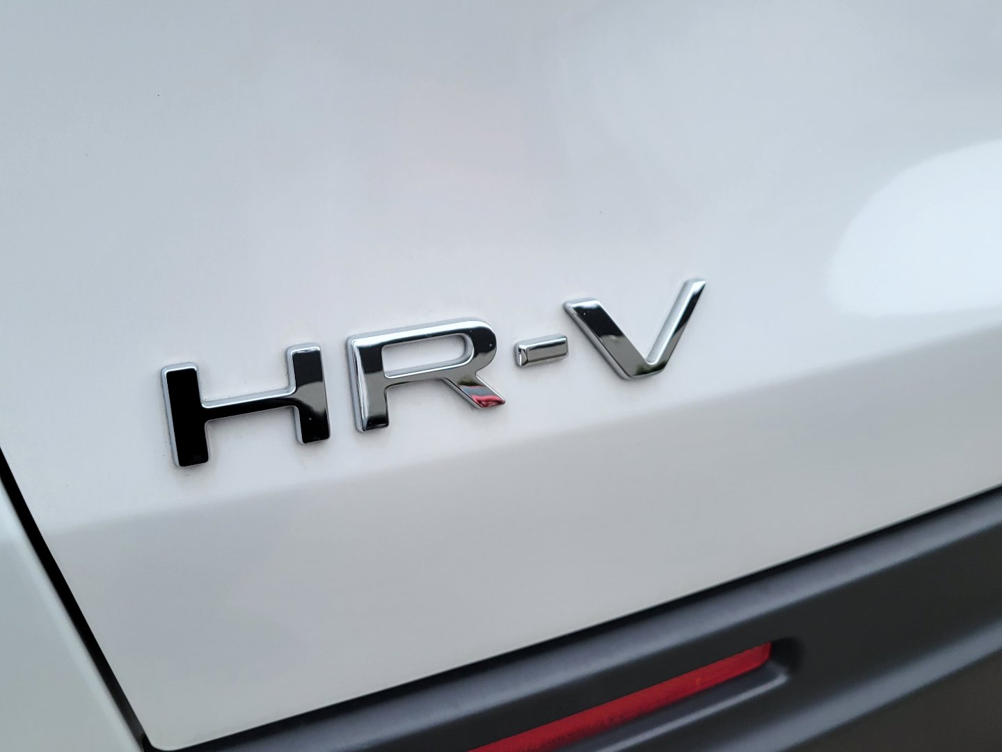 Certified 2025 Honda HR-V LX image 7