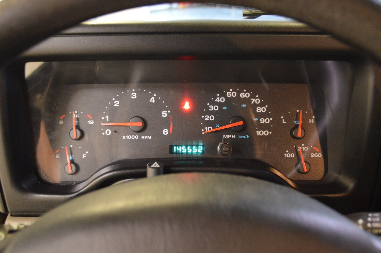Used 2004 Jeep Wrangler Sahara w/ Dual Top Group AWD/4WD image 15