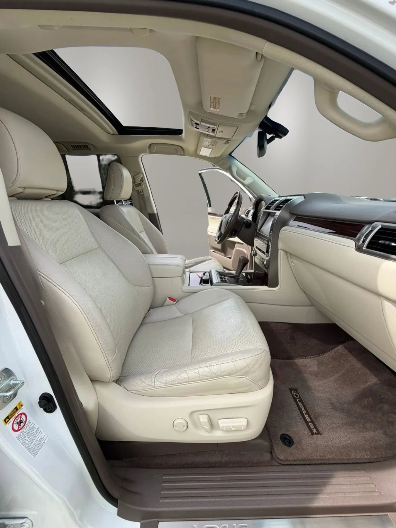 Used 2016 Lexus GX 460 w/ Premium Package AWD/4WD image 10