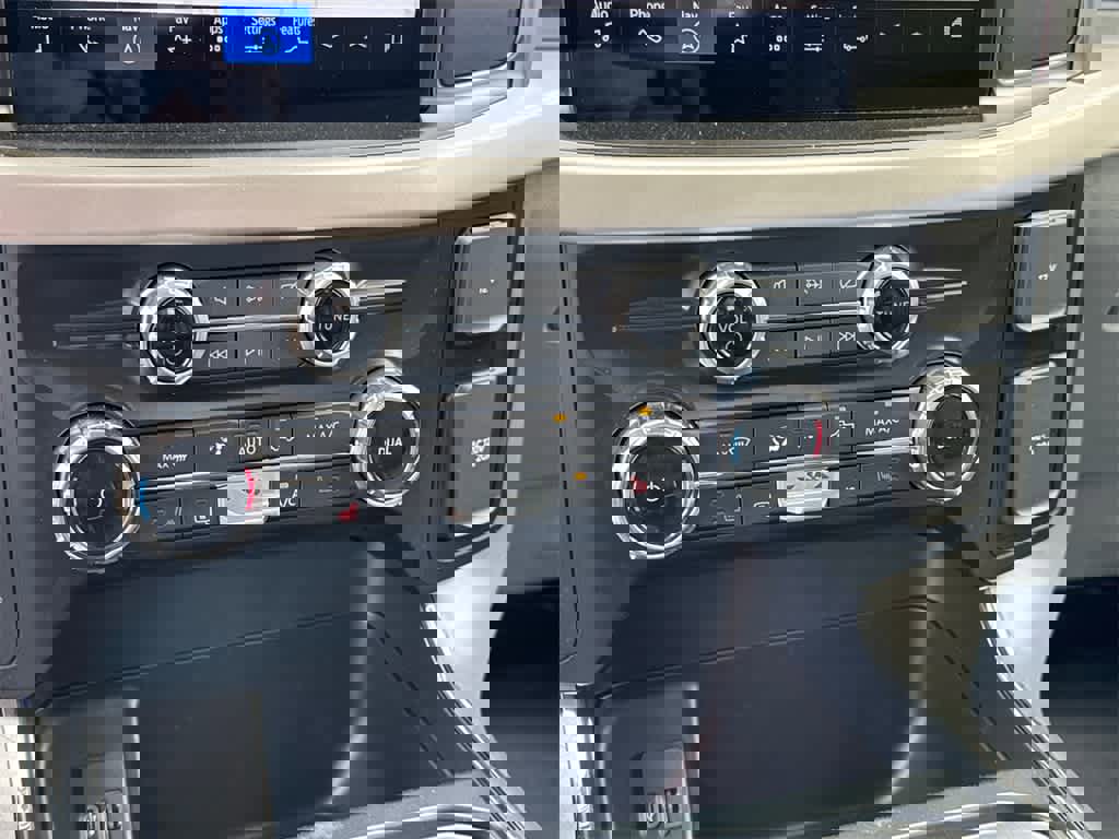 New 2023 Ford F150 Lightning Pro image 30