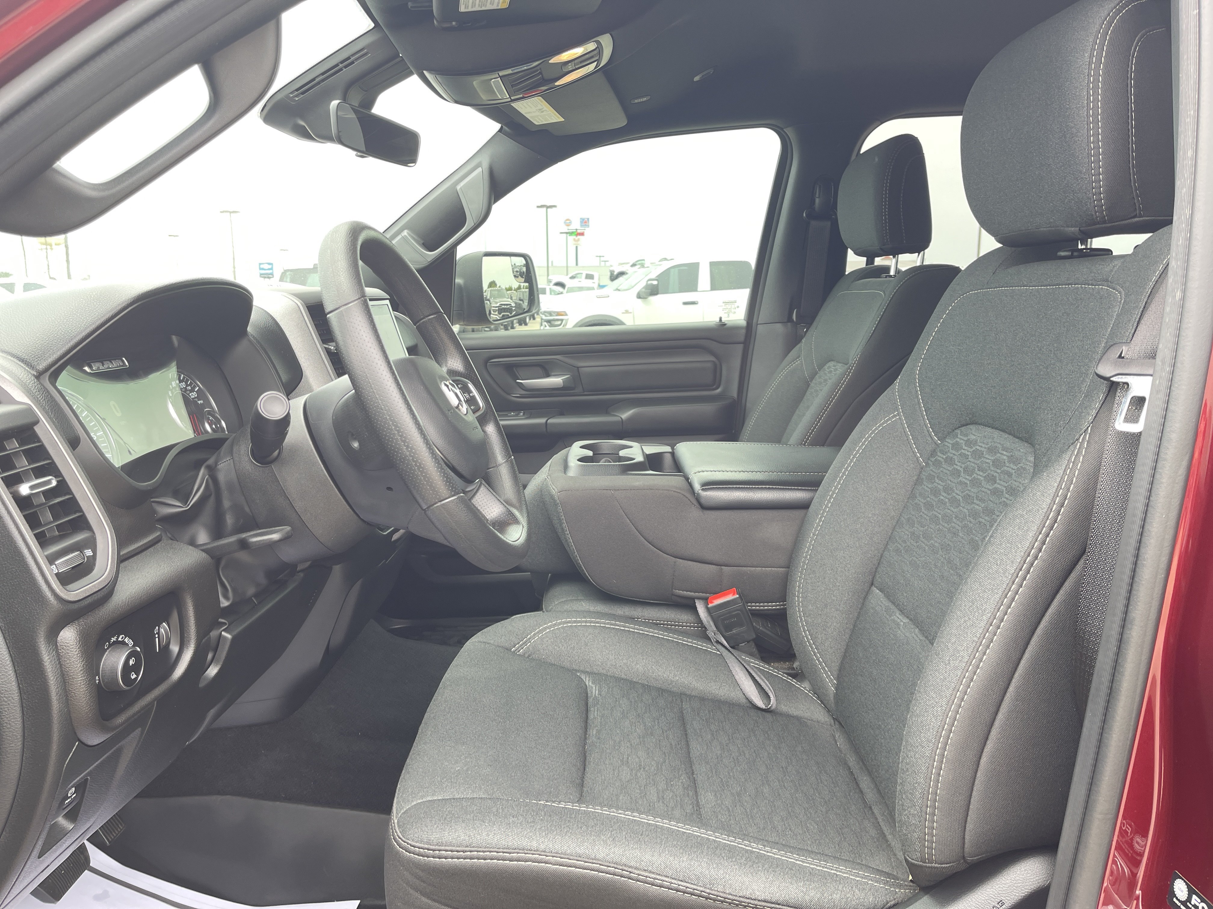 Used 2025 RAM 1500 Warlock AWD/4WD image 21
