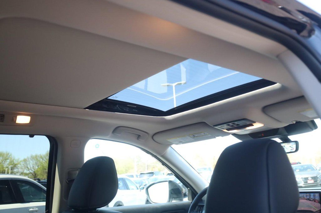 New 2026 Nissan Pathfinder SL image 23