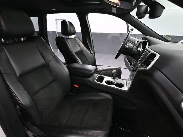 Used 2015 Jeep Grand Cherokee Altitude image 47