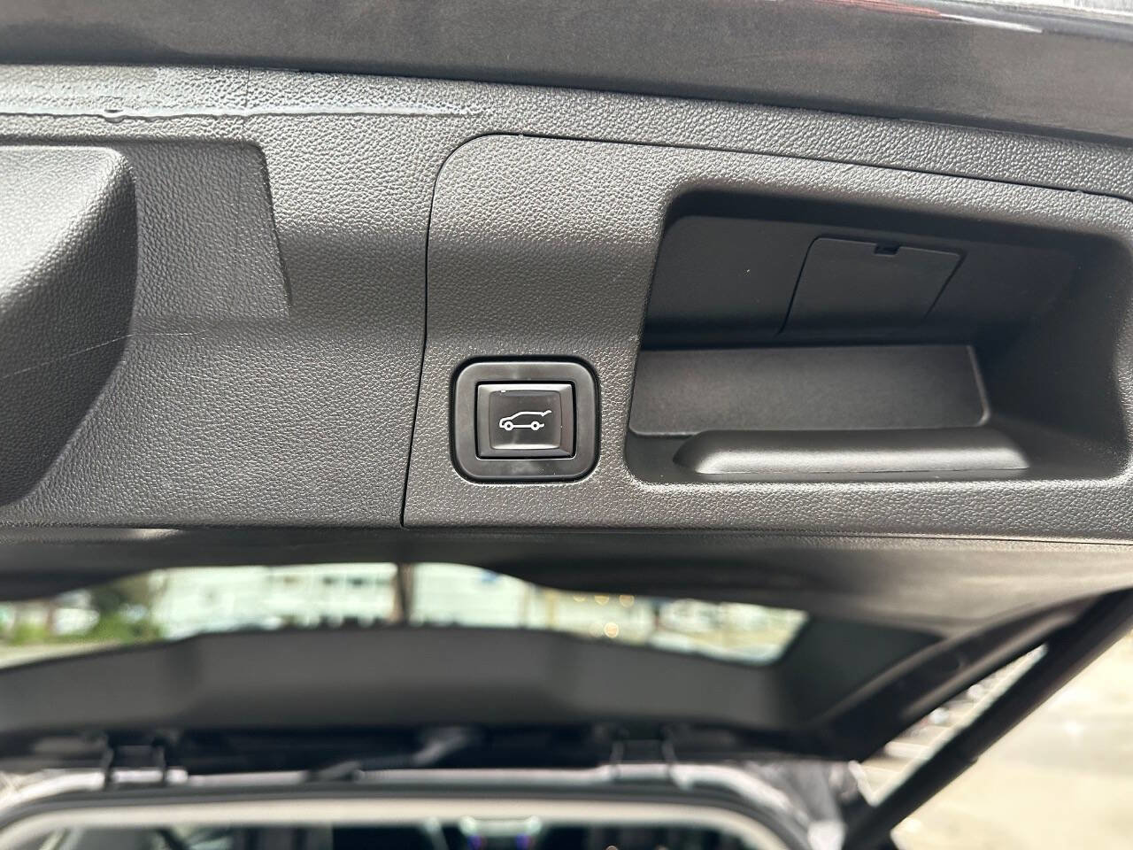 Used 2018 GMC Acadia SLT AWD/4WD image 9