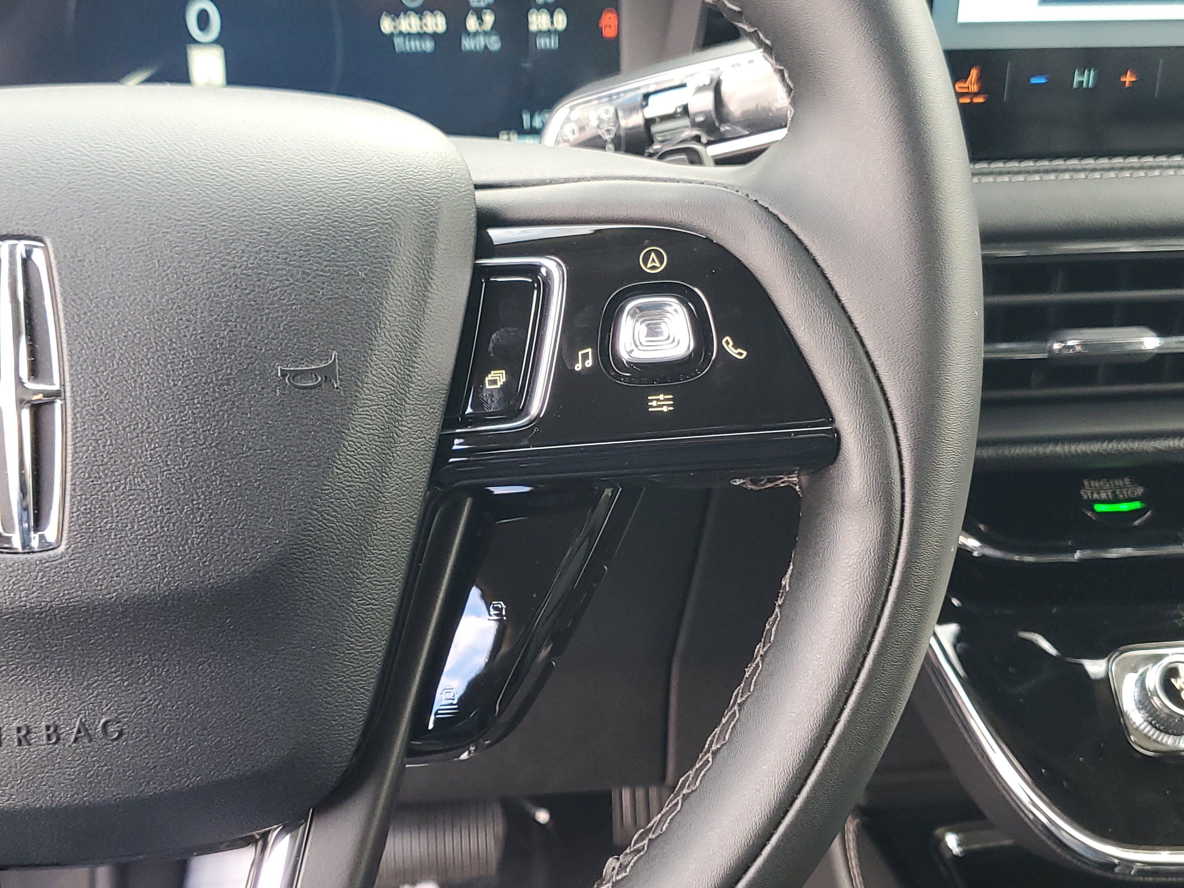 New 2025 Lincoln Corsair FWD image 16