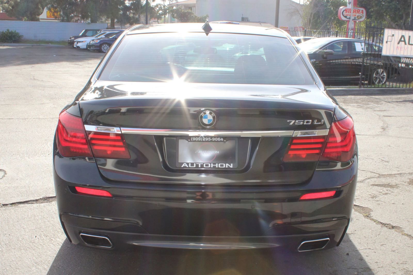 Used 2015 BMW 750Li image 9