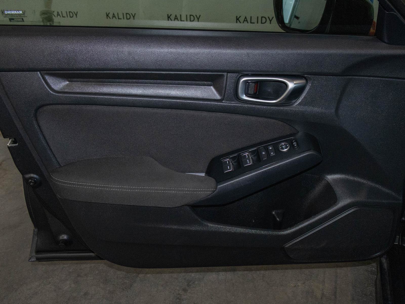 Used 2025 Honda Civic Sport image 10