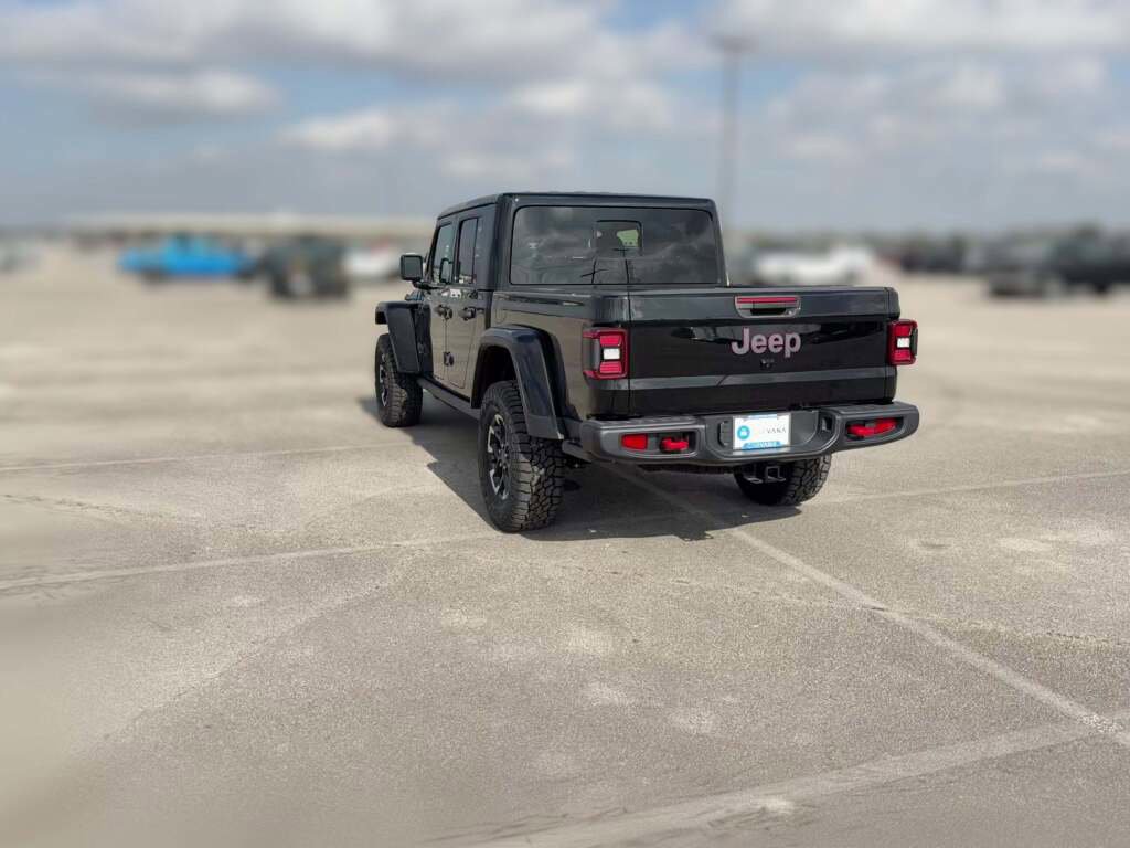 New 2026 Jeep Gladiator Rubicon image 9