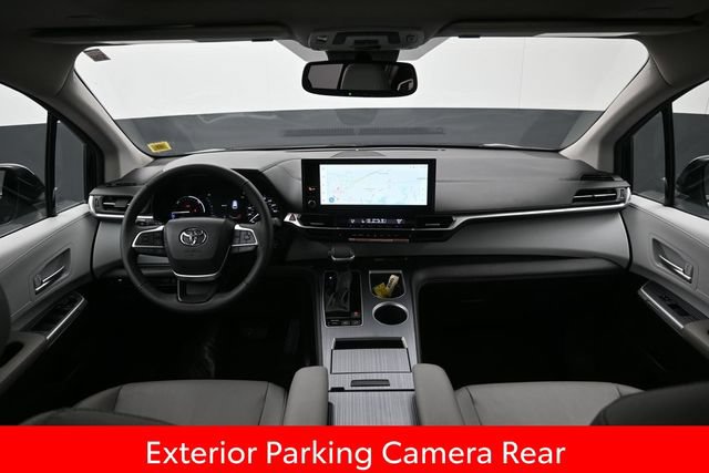 Used 2026 Toyota Sienna XLE AWD/4WD image 12