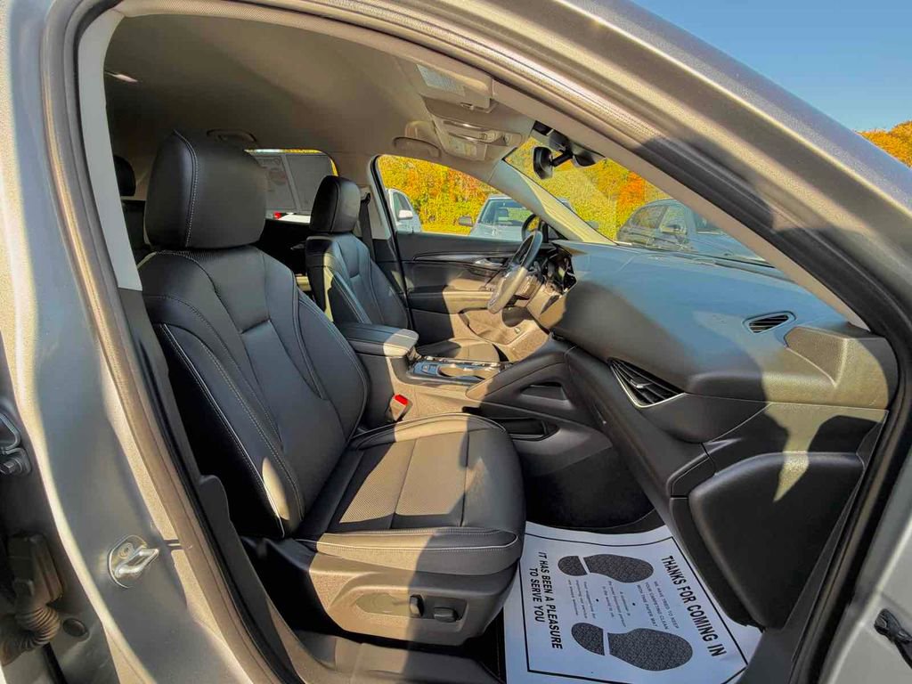 Used 2023 Buick Envision Essence image 14