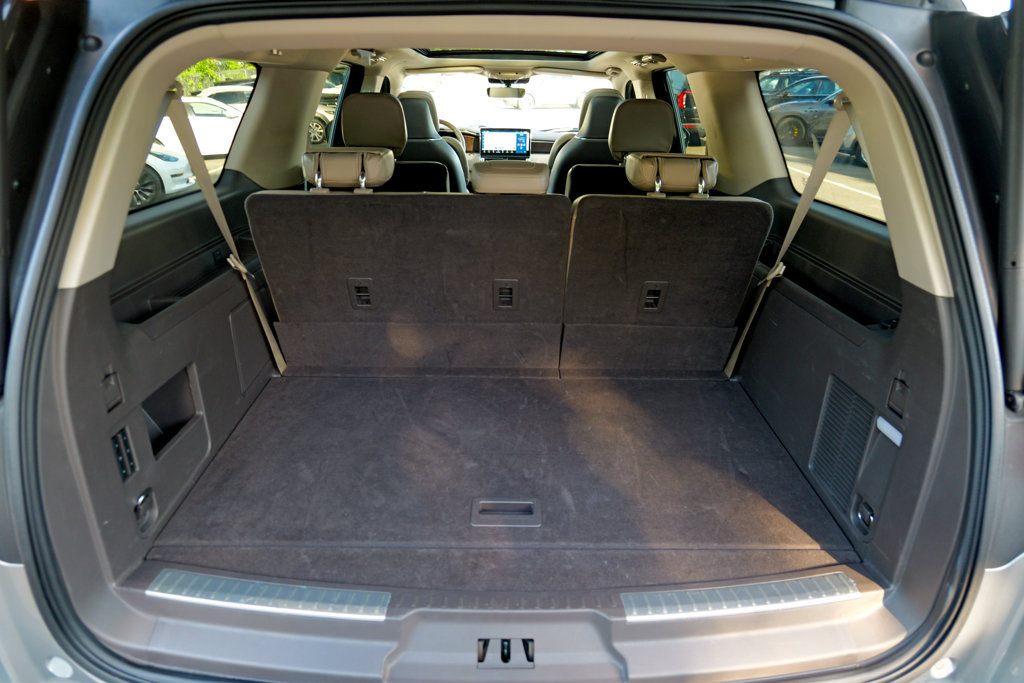 Used 2023 Lincoln Navigator L Reserve AWD/4WD image 57