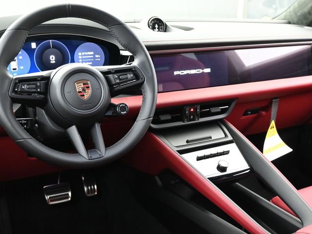 New 2024 Porsche Macan 4 Electric image 7