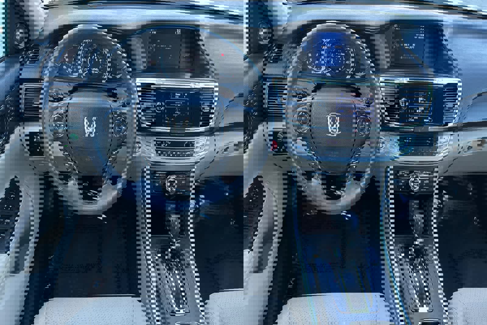 Used 2014 Honda Accord Touring image 15