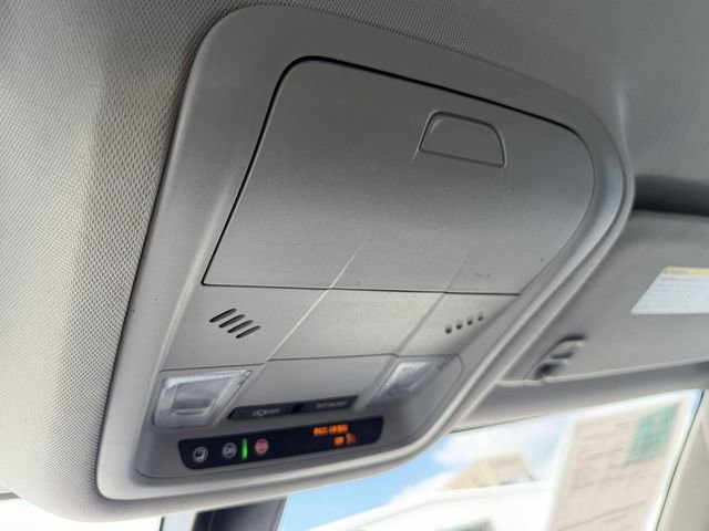 Used 2021 GMC Acadia SLE image 25