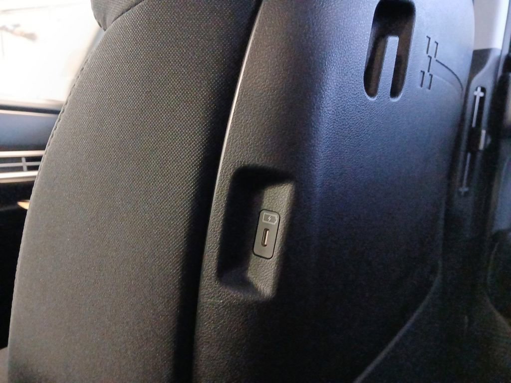 New 2026 Hyundai Santa Fe SE image 16